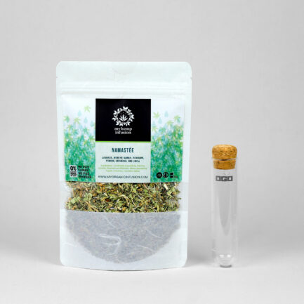 Infusion au CBD Namastée et son infuseur en verre Ycare