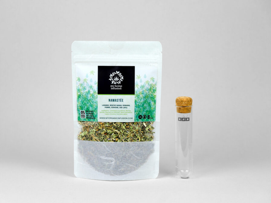 Infusion au CBD Namastée et son infuseur en verre Ycare