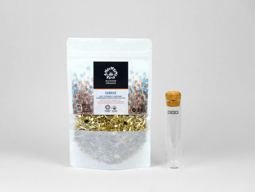 infusion au CBD Sunrise avec son infuseur en verre